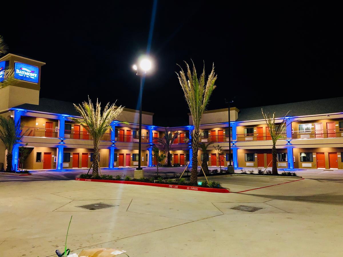 Hotel Baymont By Wyndham Hobby Airport 3*